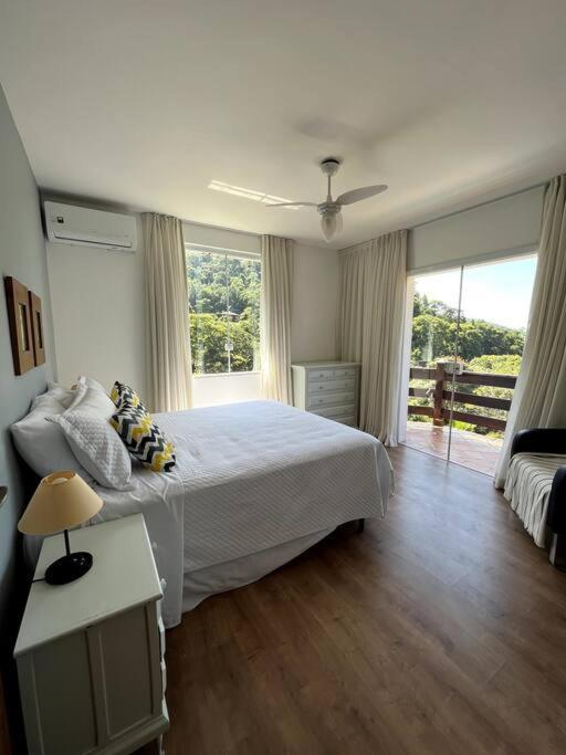 Casa Em Secretario A 800 Metros Do Centro De Secretario Chacaradosolsecretario Βίλα Petrópolis Εξωτερικό φωτογραφία