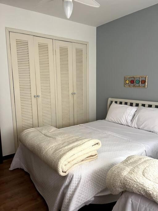 Casa Em Secretario A 800 Metros Do Centro De Secretario Chacaradosolsecretario Βίλα Petrópolis Εξωτερικό φωτογραφία